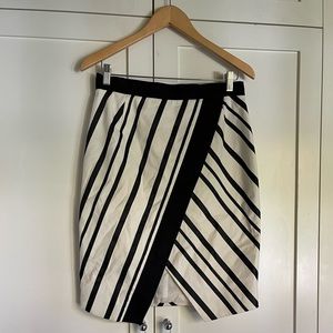 Zebra stripped pencil skirt with a slit down the centre.